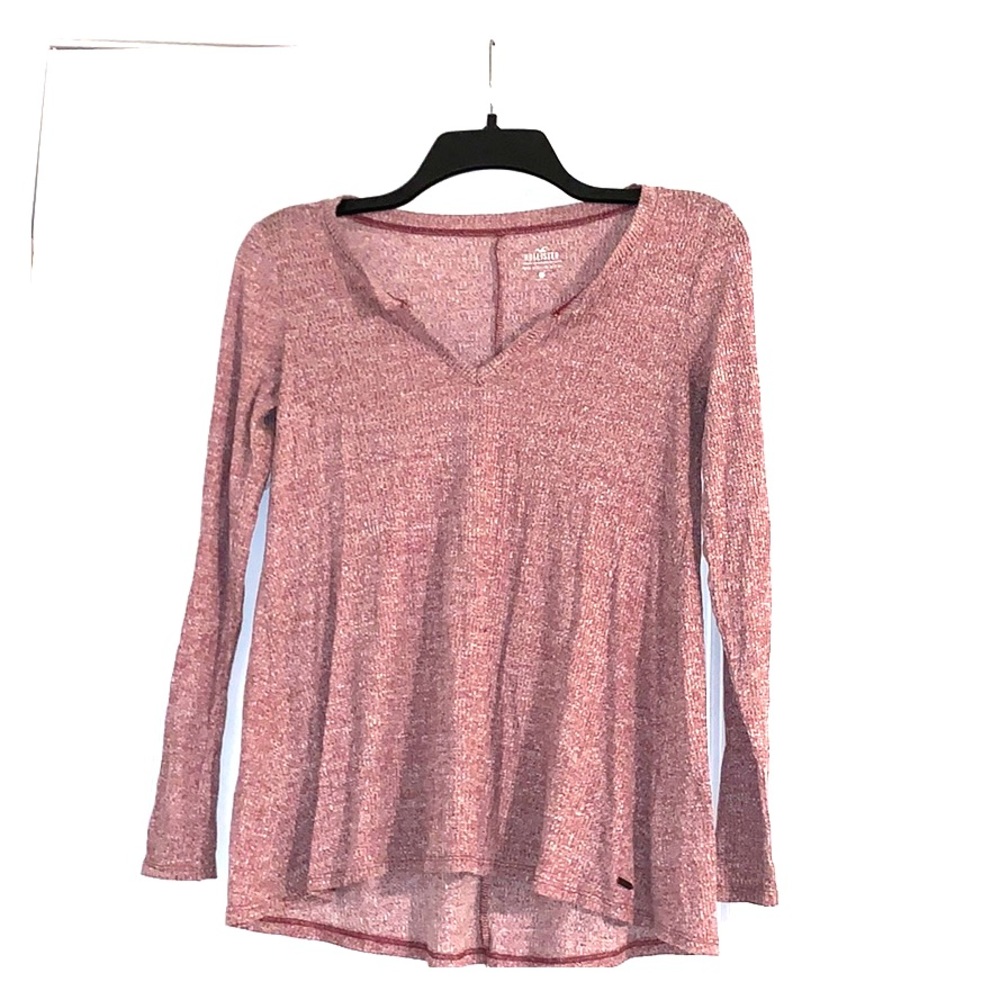 Long sleeve V- neck Hollister top